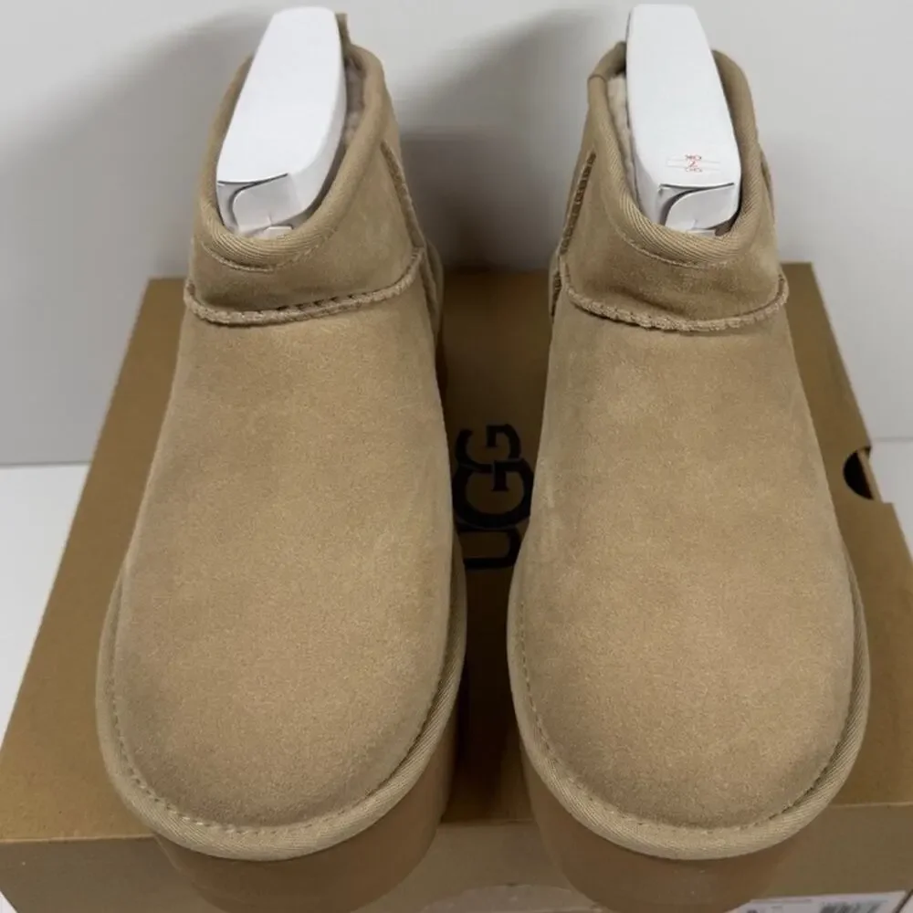 NIB UGG Women's Classic Ultra Mini Platform Size 9